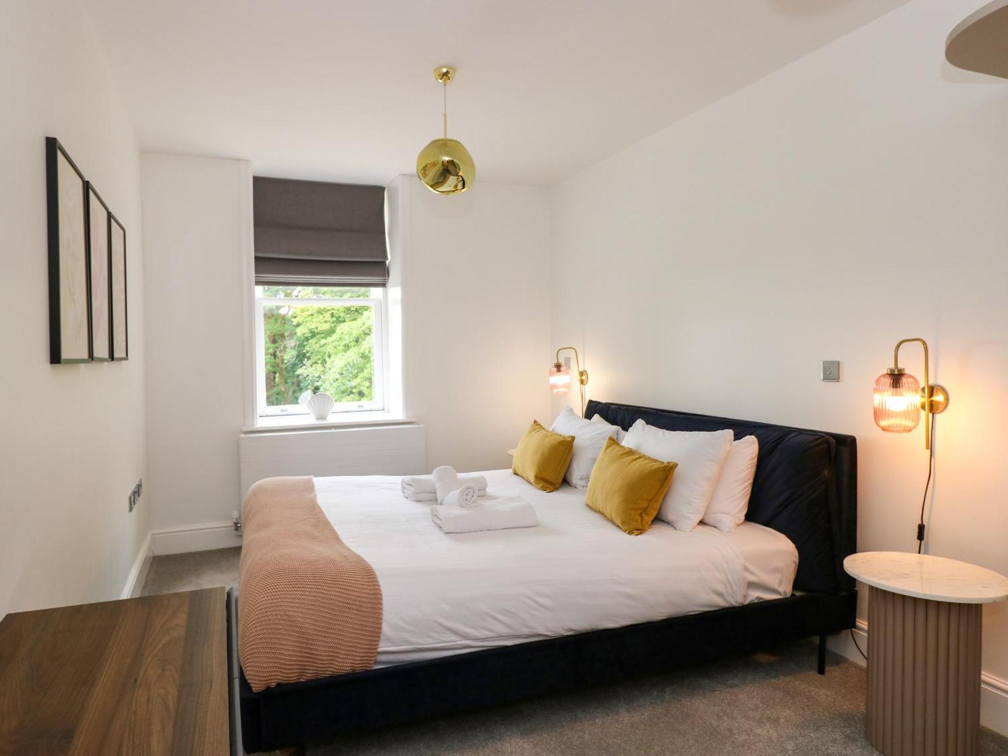 The Violet Suite Stone Cross Mansion Ulverston Εξωτερικό φωτογραφία