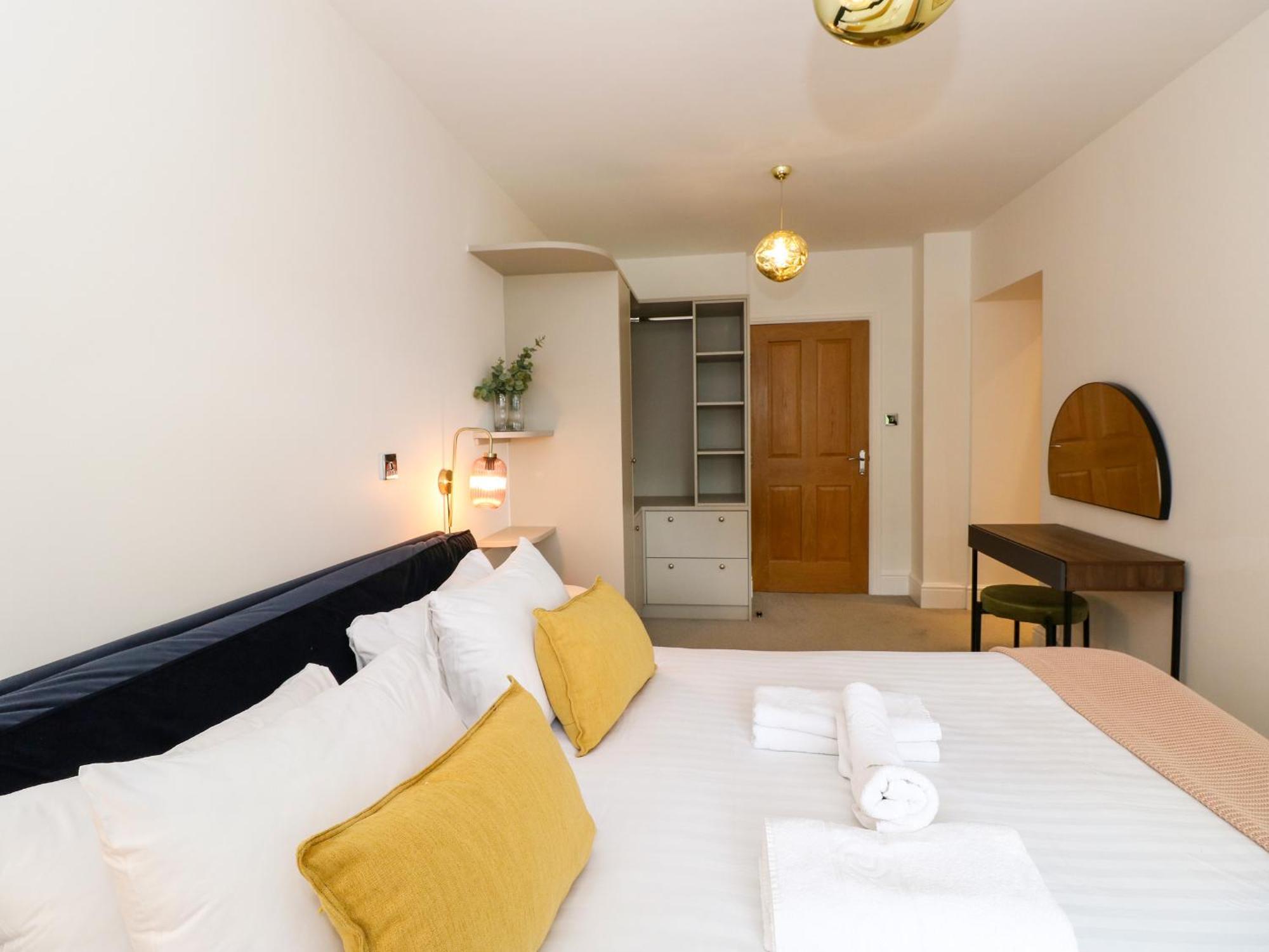 The Violet Suite Stone Cross Mansion Ulverston Εξωτερικό φωτογραφία